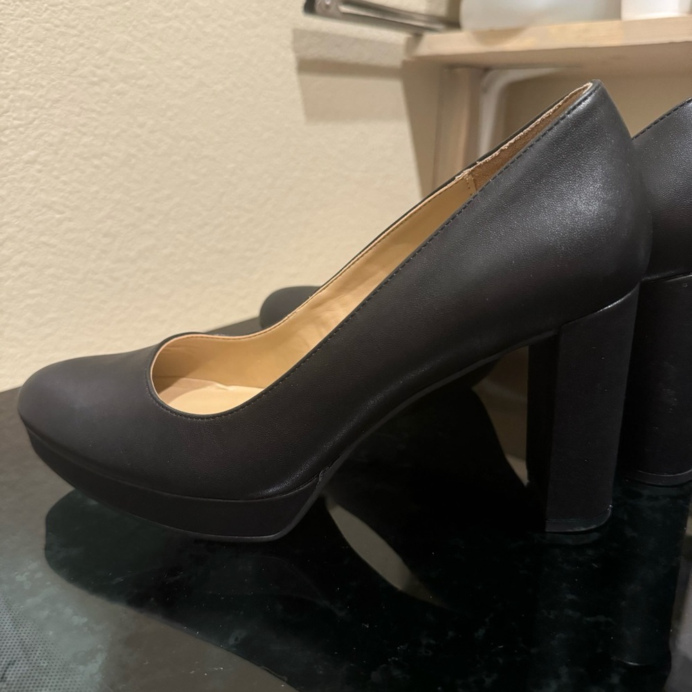 Naturalizer Berlin Pumps Block Heel Black Comfort Almond Toe Career Size 9.5
